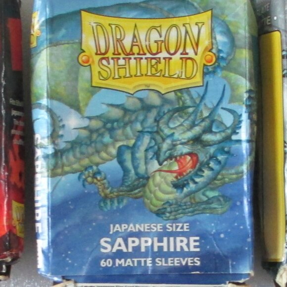 GIANT BUNDLE OF 700+ TRADING CARD SLEEVES - Picture 6 of 16